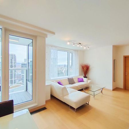 Sag Romantic 22 Floor Panorama City Free Parking Free Wifi Bratislava Exterior foto