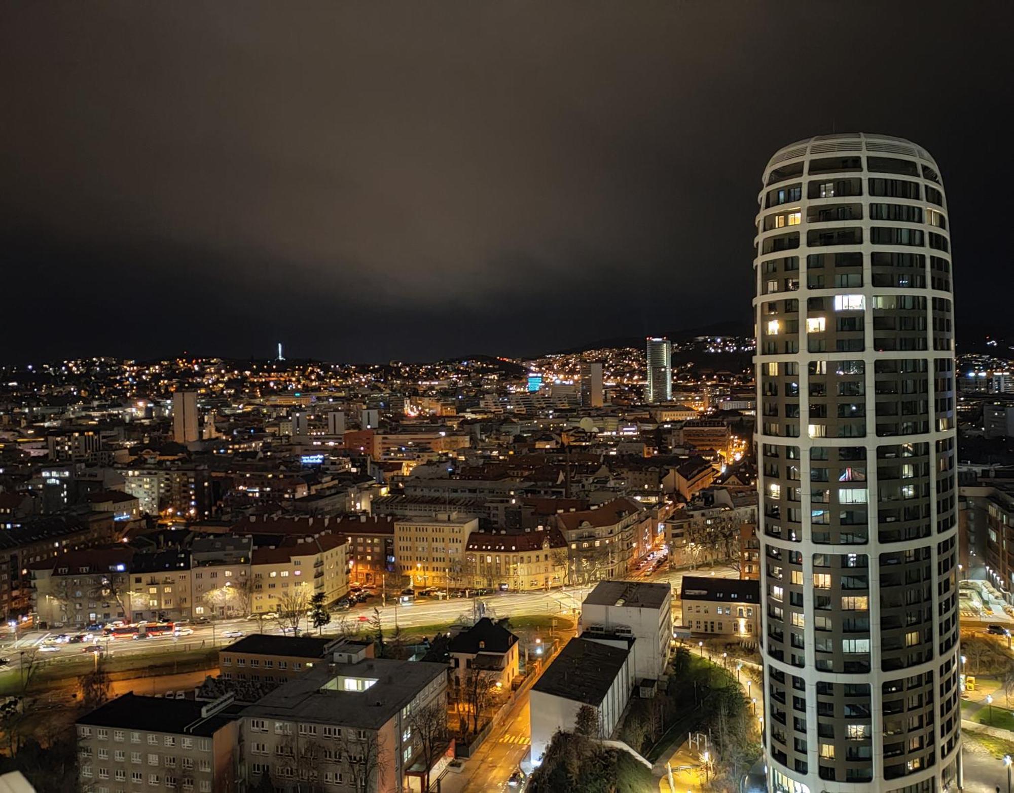 Sag Romantic 22 Floor Panorama City Free Parking Free Wifi Bratislava Exterior foto